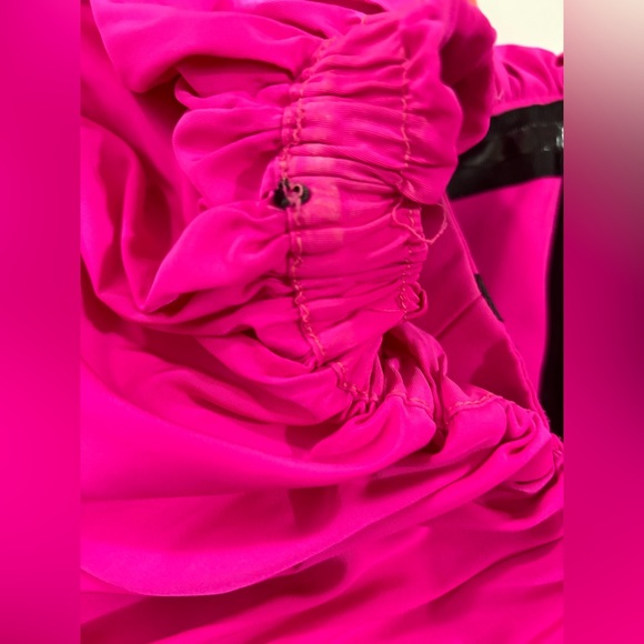 Acler AUS Franklin Magenta Off the Shoulder Pleated Bubble Top AU Fashion Week 4 - Picture 14 of 14